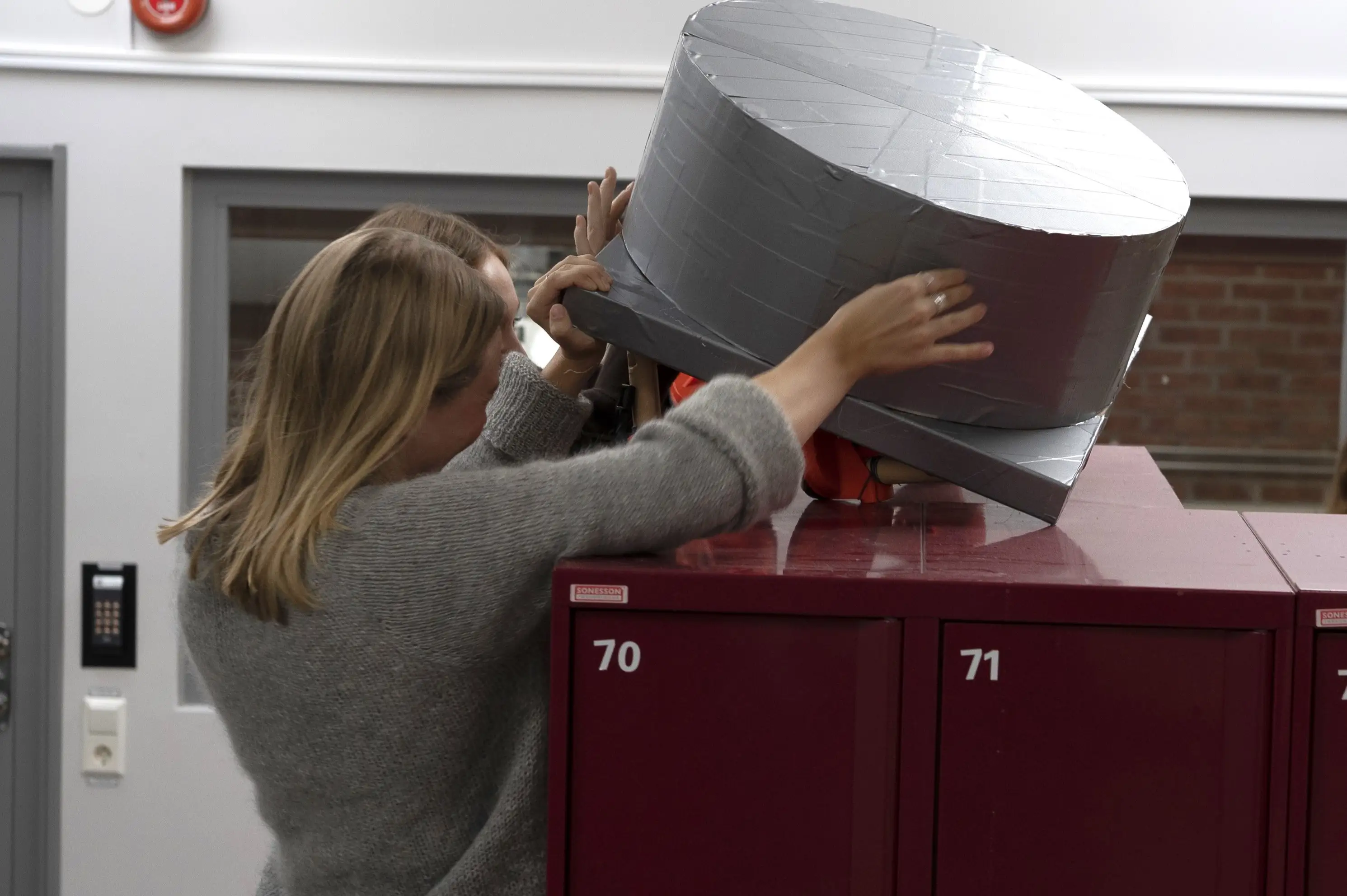 Exploded view of adapter